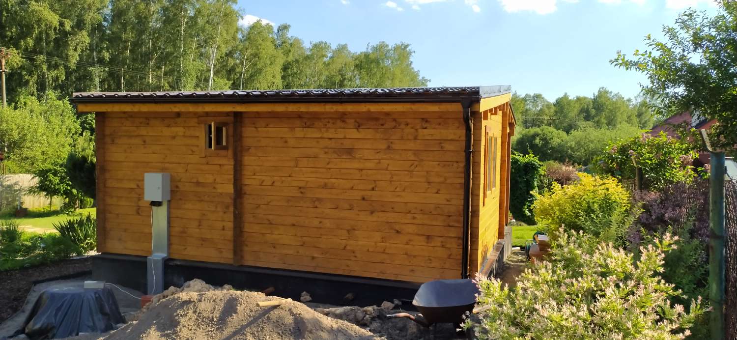 Naše realizace: Montovaná chata HELEN 24m² (6x6) 66mm v Chebu